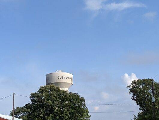 Glenwood water tower along 221st road